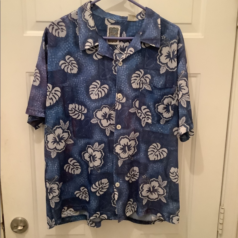 button down medium Hawaii shirt